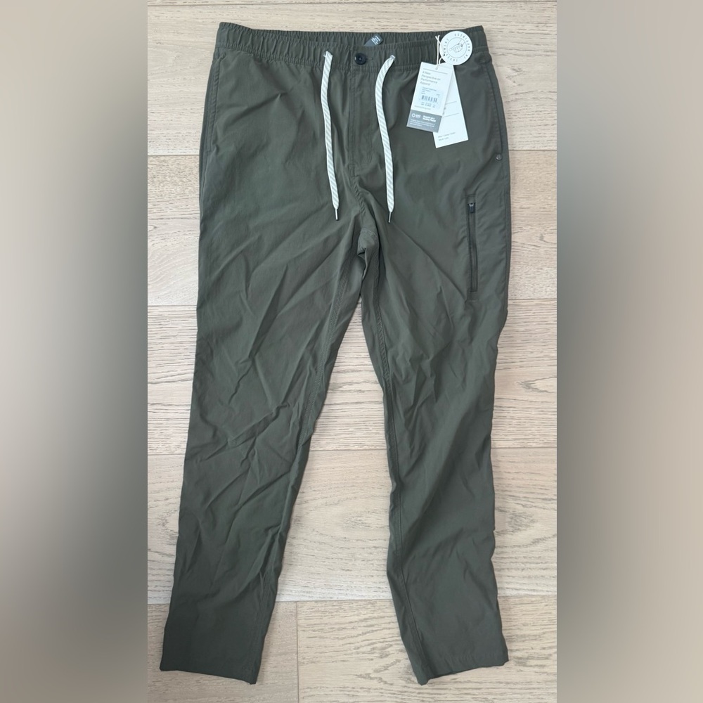 Vuori Technical Climber Pant – Men’s Large – Dark Oregano